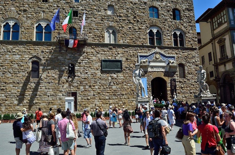 Copyright (c) By F.M.