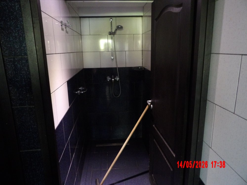 100_0060.JPG.75aabaaf5d3b4bd024383765e3602444.JPG
